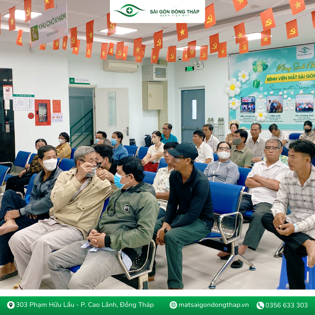 khám mắt định kỳ