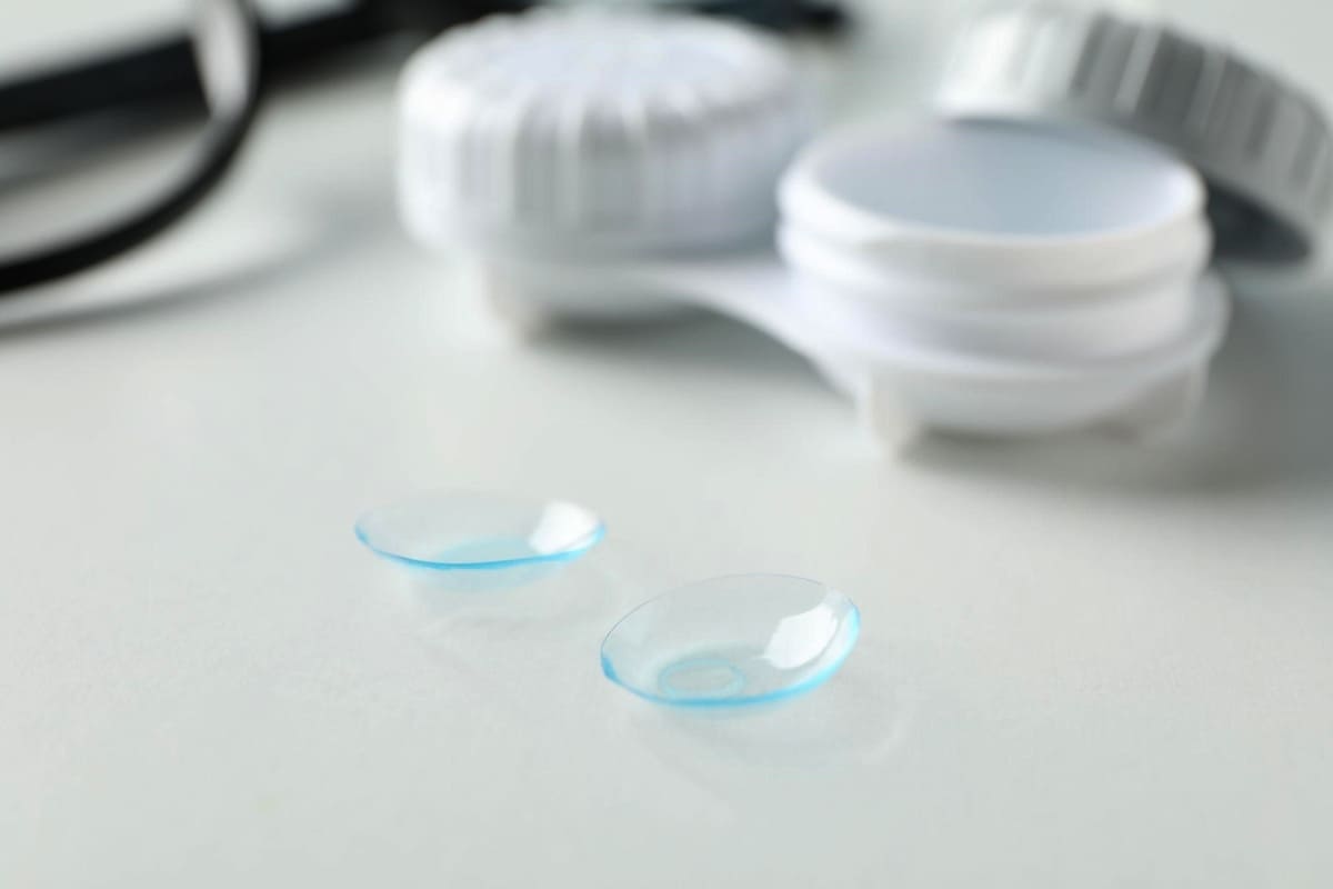Cần bảo quản kính Ortho-K đúng cách để kéo dài tuổi thọ kính