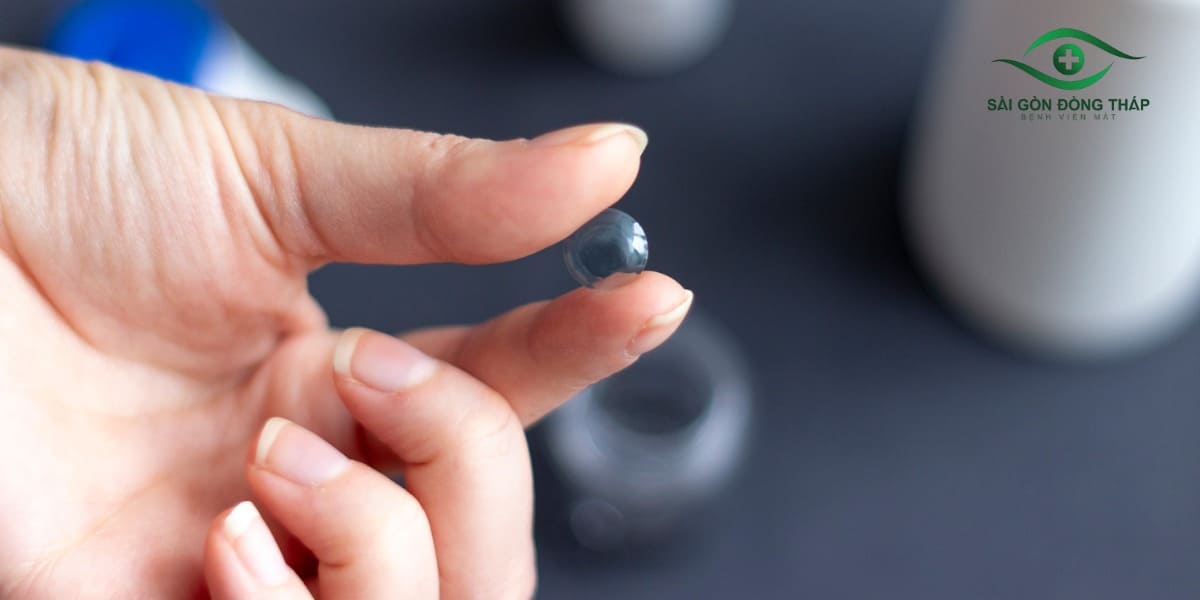 Kính Ortho K là giải pháp kiểm soát cận thị được sử dụng phổ biến