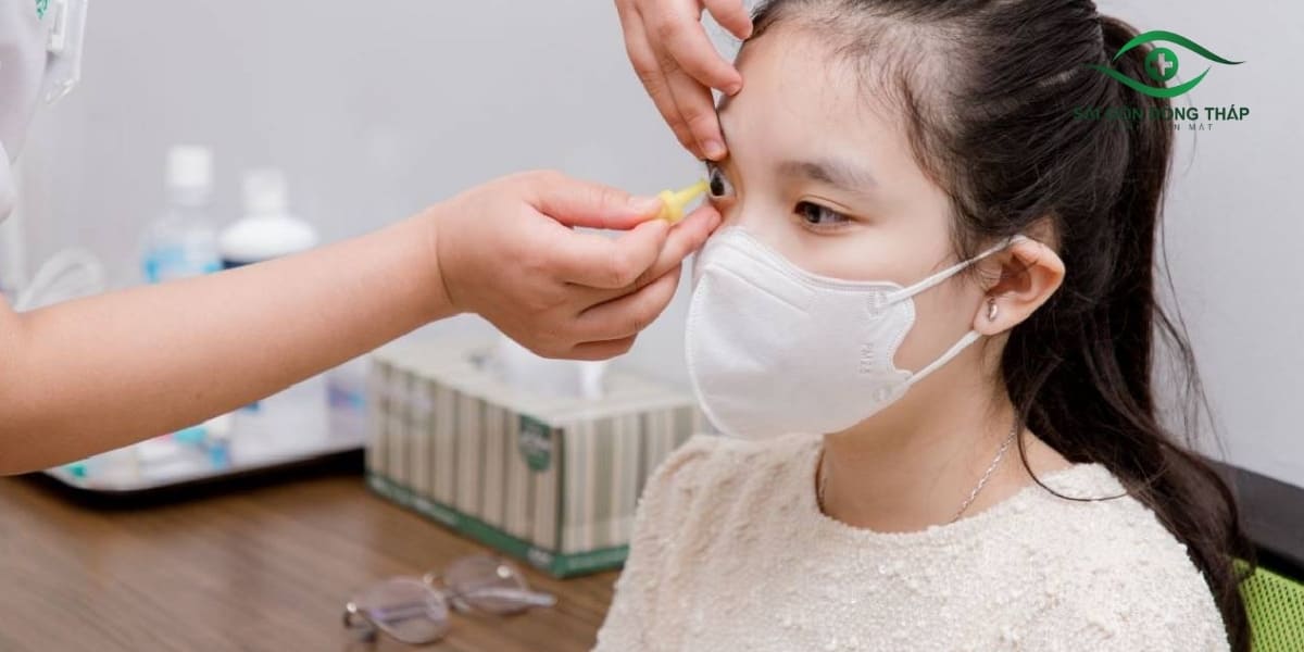 Ortho K đặc biệt phù hợp với trẻ nhỏ bị cận thị