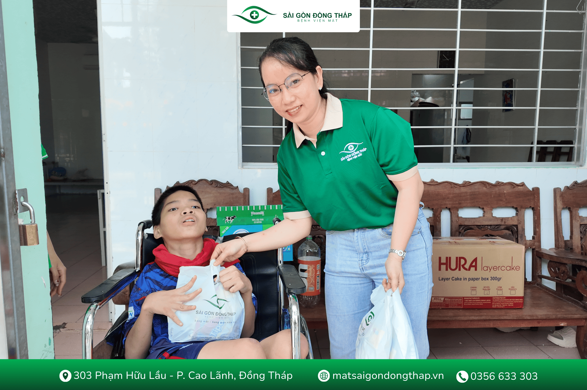 Bệnh viện Mắt Sài Gòn Đồng Tháp trao tặng quà Tết cho trẻ em khuyết tật