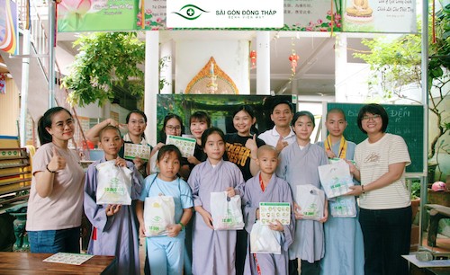 Thiện Nguyện ở chùa Bửu Nghiêm - Châu Thành