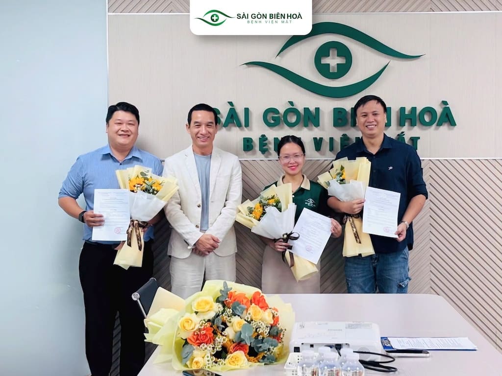 Bổ nhiệm BS.CKII Huỳnh Tấn Phong với vị trí Chủ tịch Hội đồng Chuyên môn Tập đoàn Hy An Holding kiêm Cố vấn Chuyên môn Cấp cao.